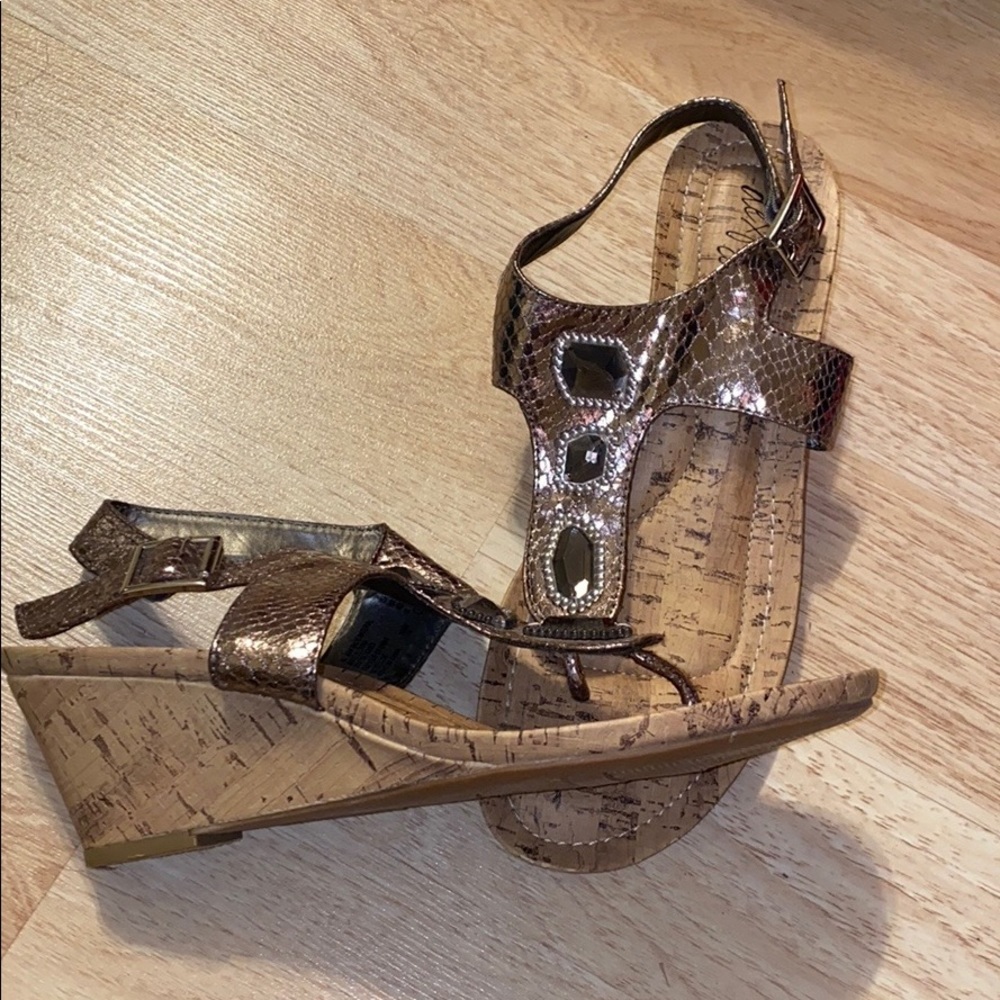 Comfy bling sandals